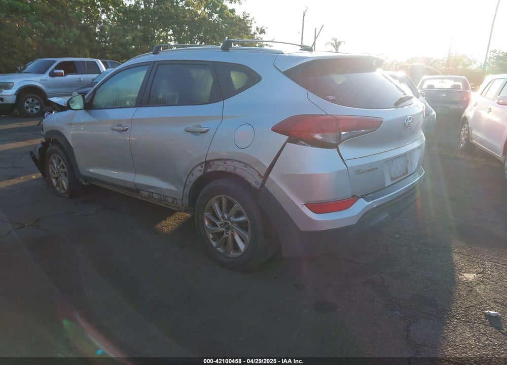 2017 HYUNDAI TUCSON VIN: KM8J33A47HU378296