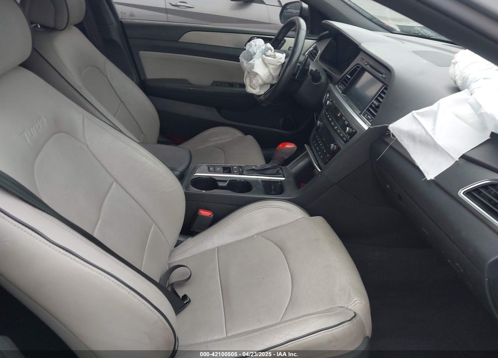 2015 HYUNDAI SONATA VIN: 5NPE34AB6FH148007