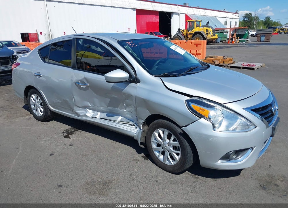 2018 NISSAN VERSA 1.6 SV VIN: 3N1CN7AP9JL823598