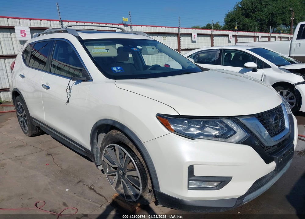 2018 NISSAN ROGUE SL VIN: JN8AT2MT2JW468813