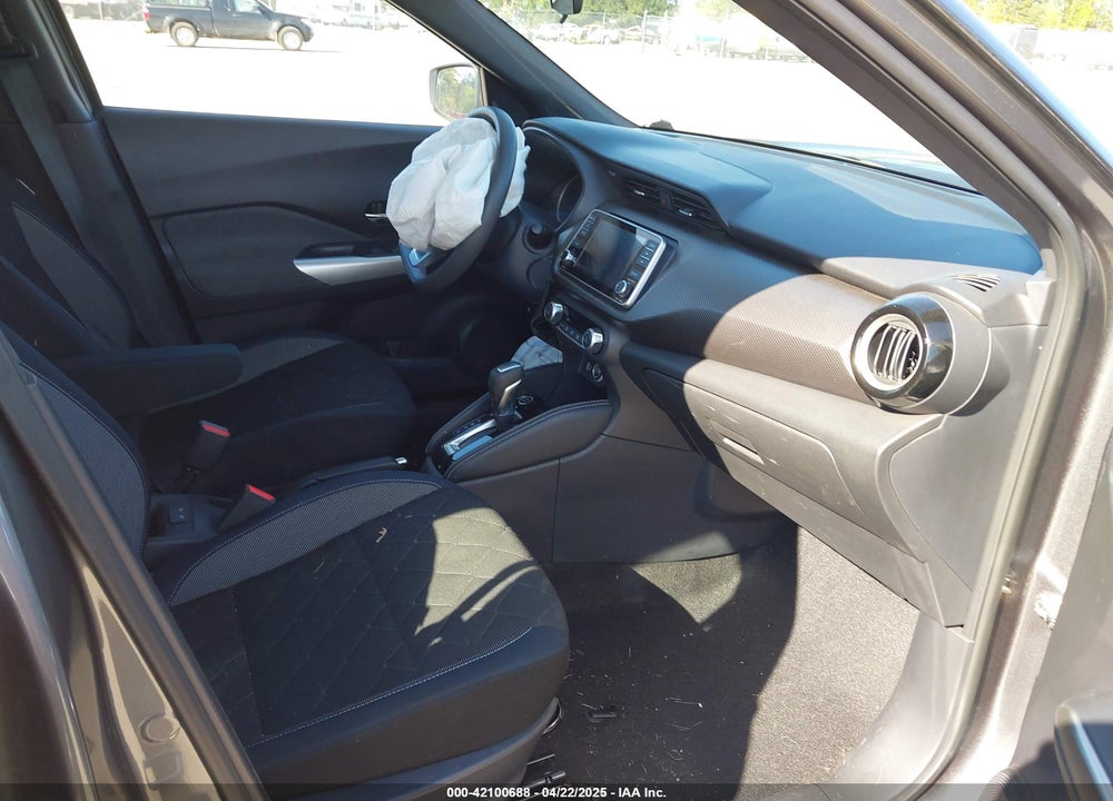 2018 NISSAN KICKS VIN: 3N1CP5CU5JL497722