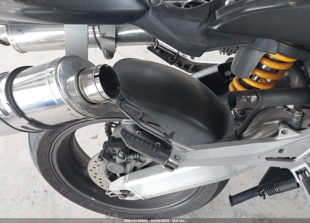 2002 HONDA CB900 F VIN: JH2SC48092M001405
