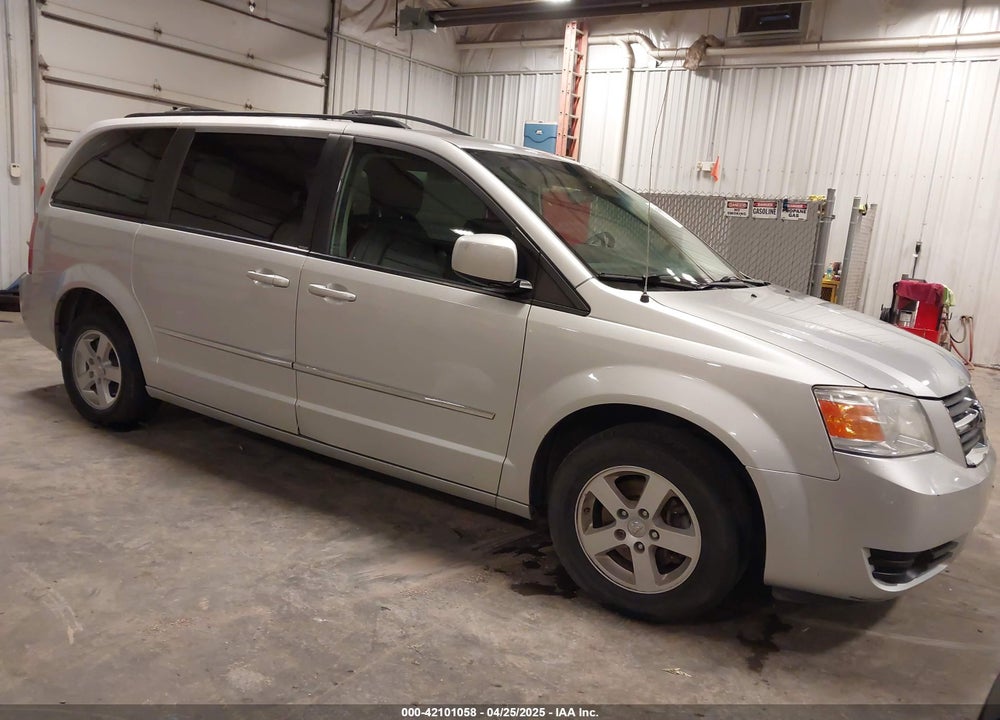 2010 DODGE GRAND CARAVAN SXT VIN: 2D4RN5D11AR443731