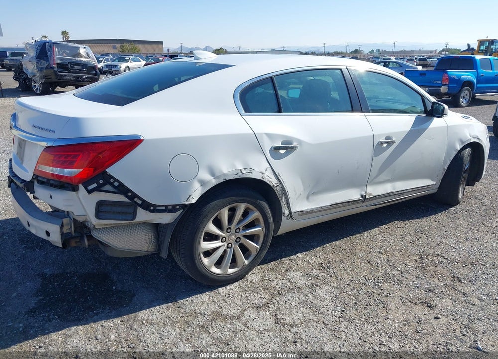 2015 BUICK LACROSSE VIN: 1G4GB5G33FF298132