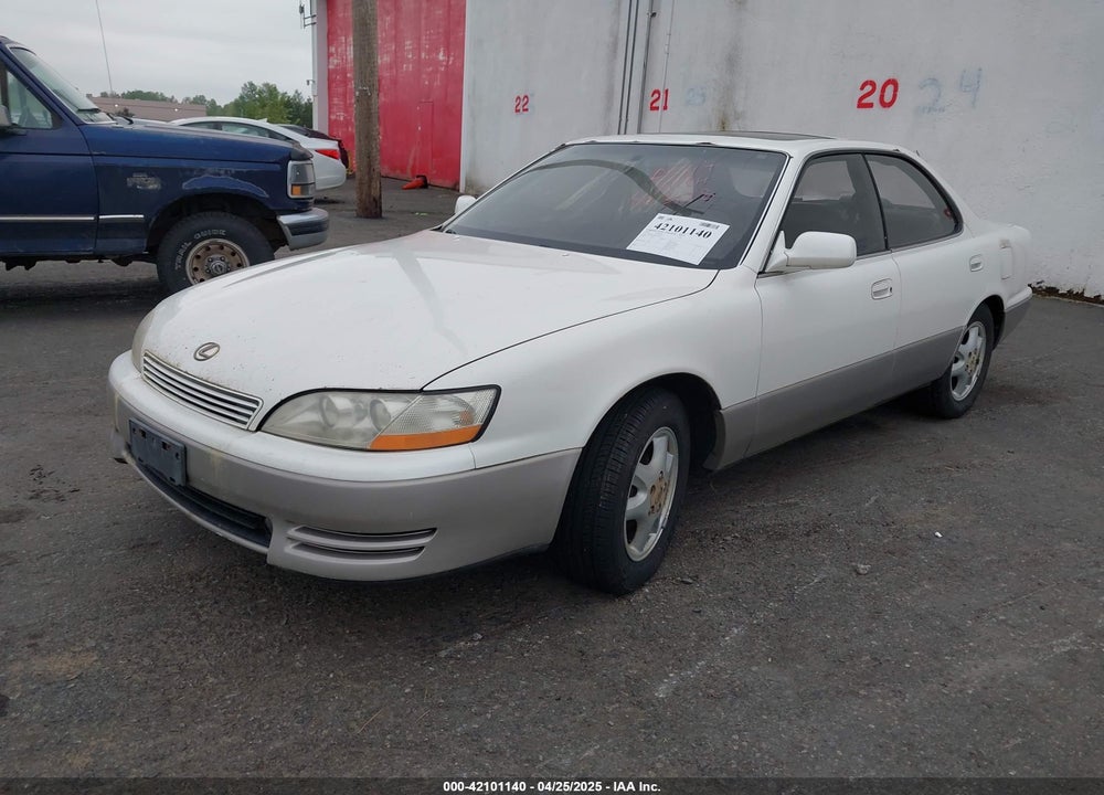 1993 LEXUS ES 300 VIN: JT8VK13T2P0178013