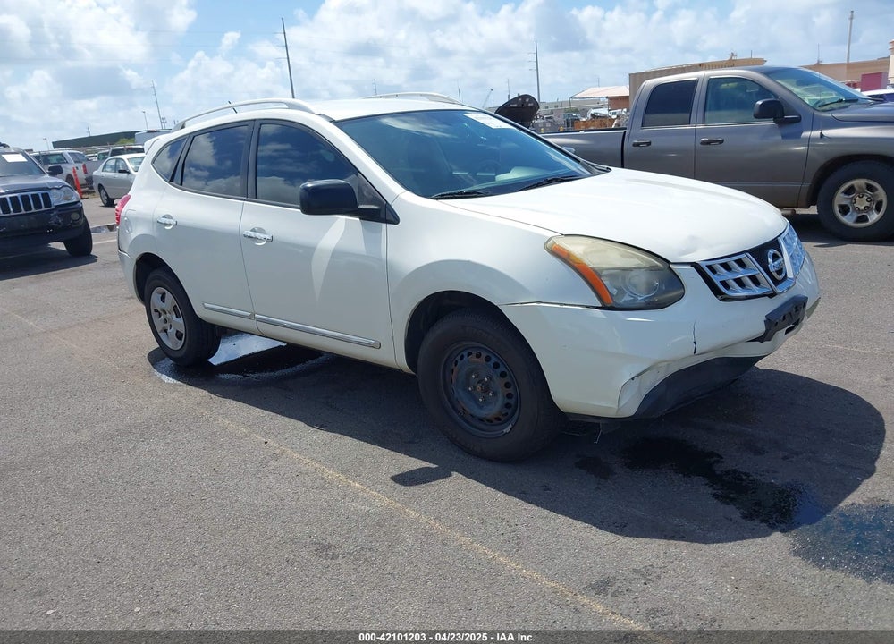 2014 NISSAN ROGUE SELECT S VIN: JN8AS5MT8EW619910