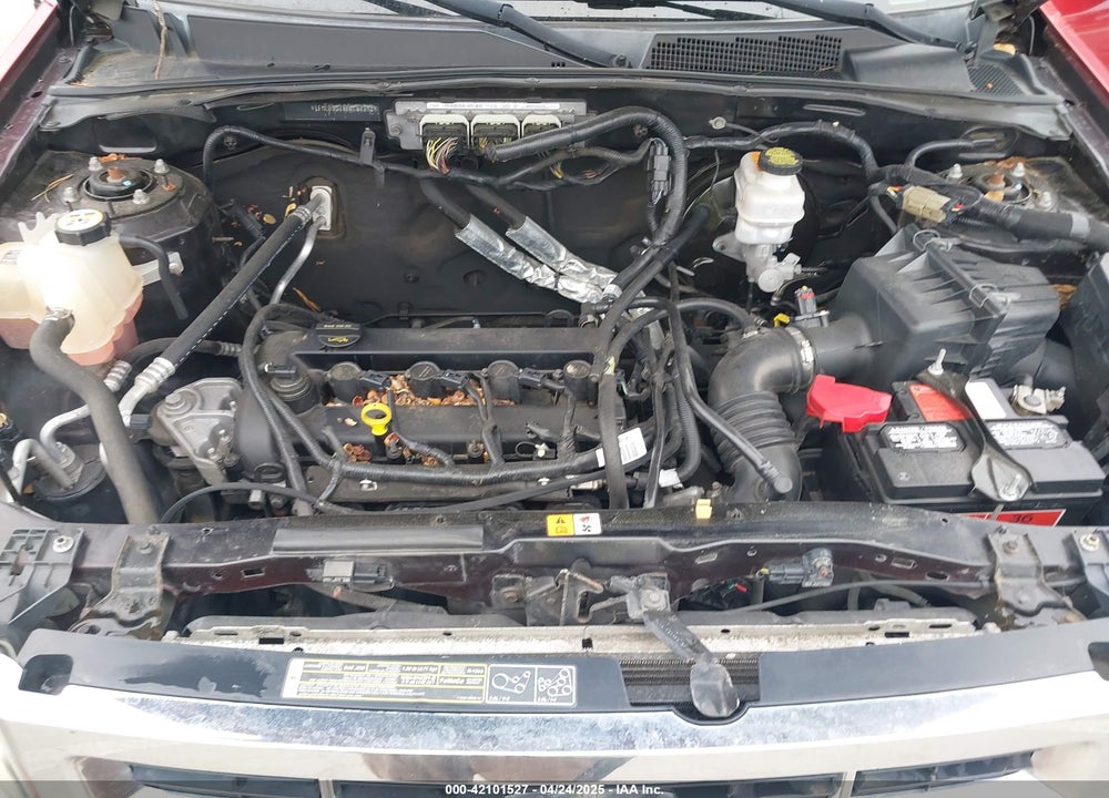 2011 FORD ESCAPE VIN: 1FMCU9D73BKC07742