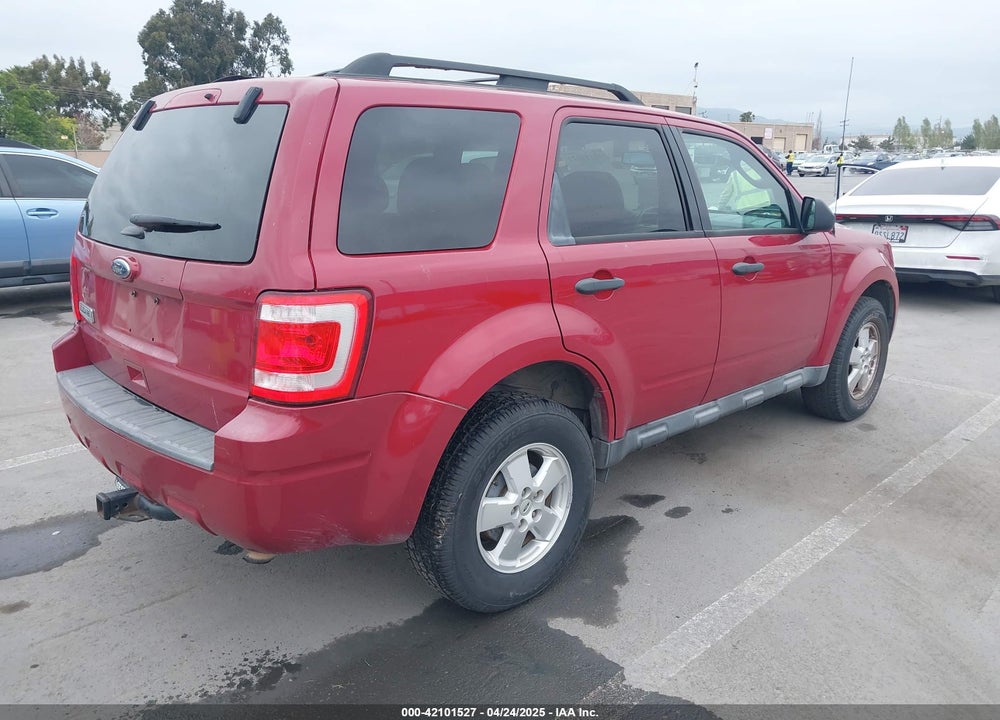 2011 FORD ESCAPE VIN: 1FMCU9D73BKC07742