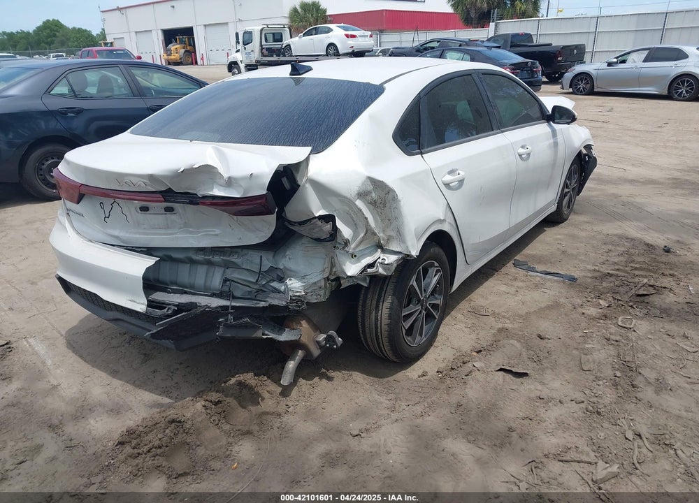 2024 KIA FORTE VIN: 3KPF24AD9RE724254