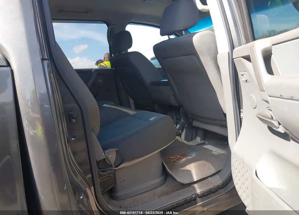 2005 NISSAN TITAN VIN: 1N6AA07B35N553838