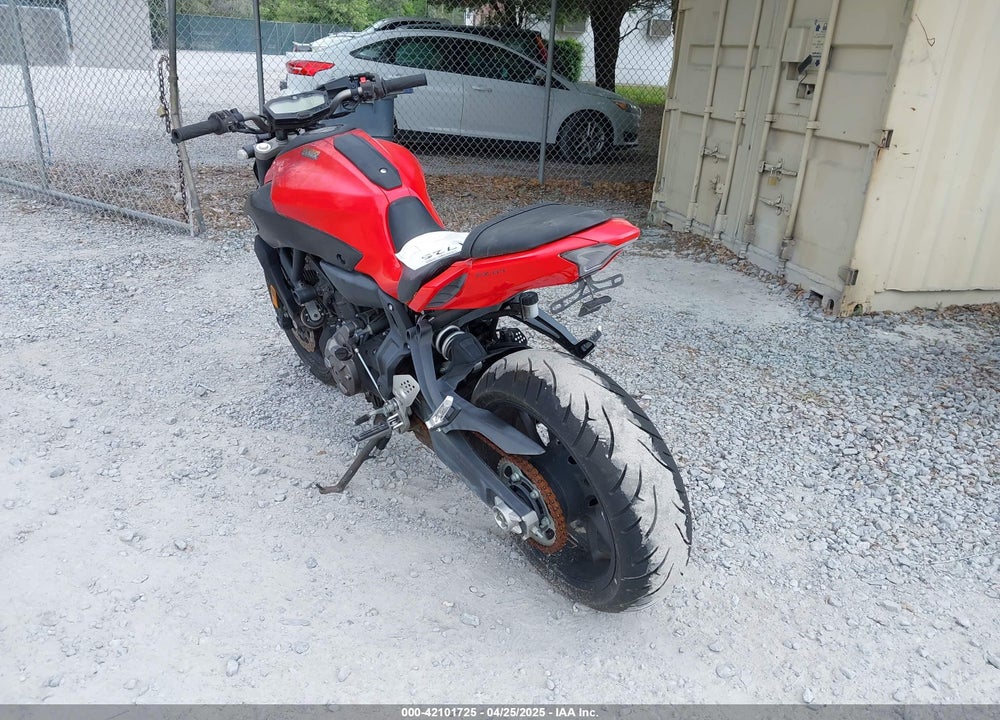 2017 YAMAHA FZ07 VIN: JYARM06E7HA011660
