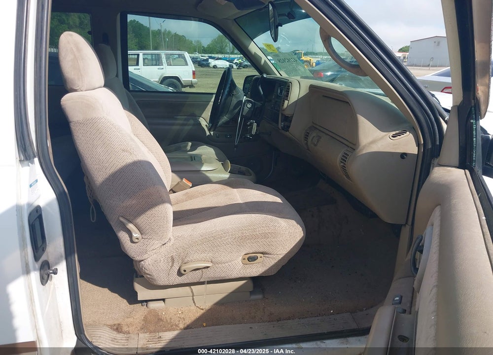 1998 CHEVROLET C1500 FLEETSIDE VIN: 2GCEC19R1W1234049