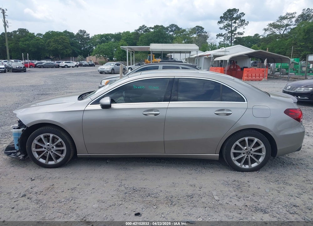 2019 MERCEDES-BENZ A 220 4MATIC VIN: WDD3G4FB5KW012398