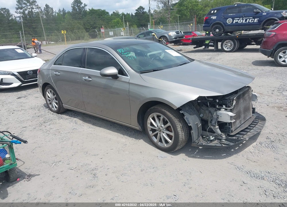 2019 MERCEDES-BENZ A 220 4MATIC VIN: WDD3G4FB5KW012398