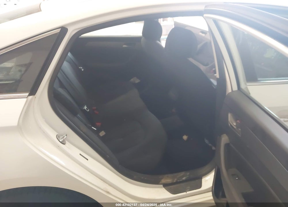 2018 HYUNDAI SONATA VIN: 5NPE34AF6JH638555