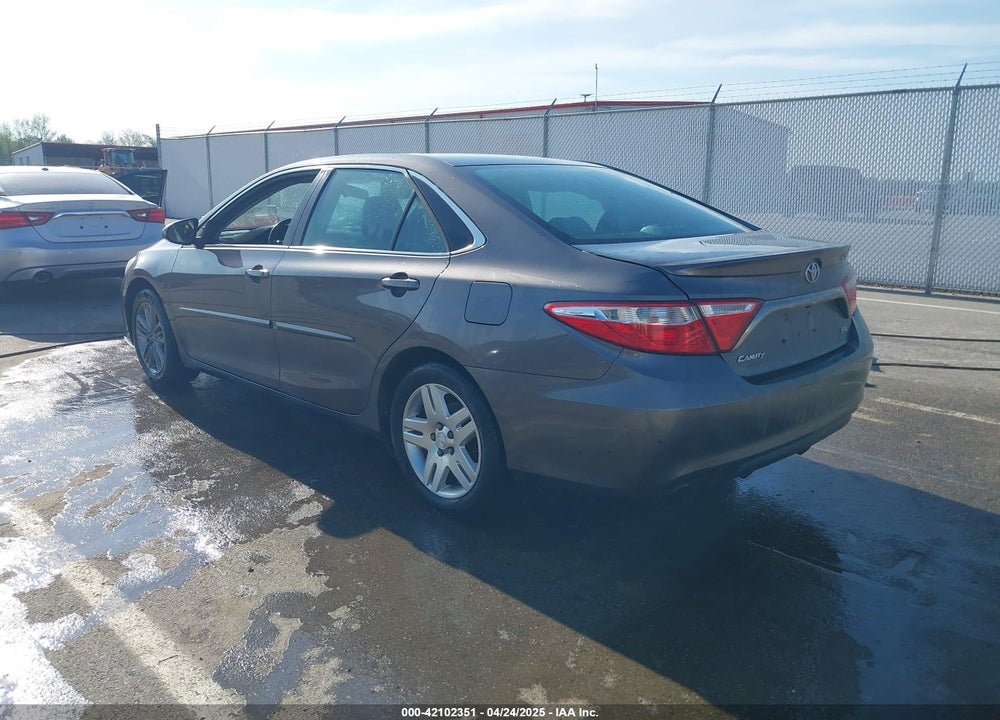 2015 TOYOTA CAMRY SE VIN: 4T1BF1FK5FU941088
