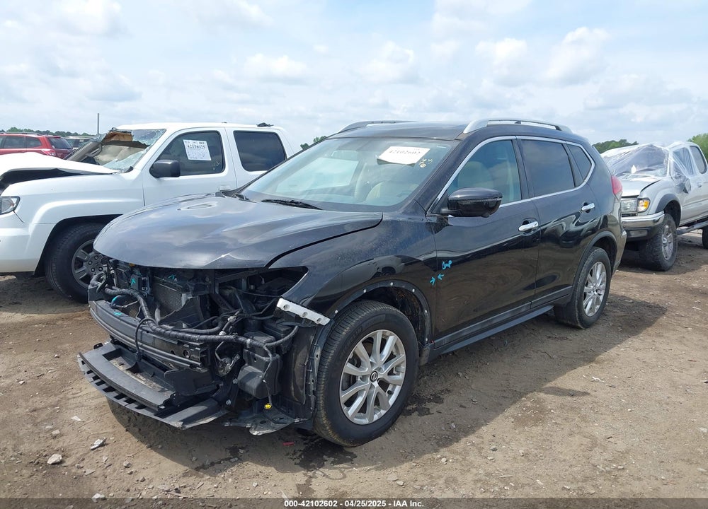2017 NISSAN ROGUE VIN: 5N1AT2MV0HC842100