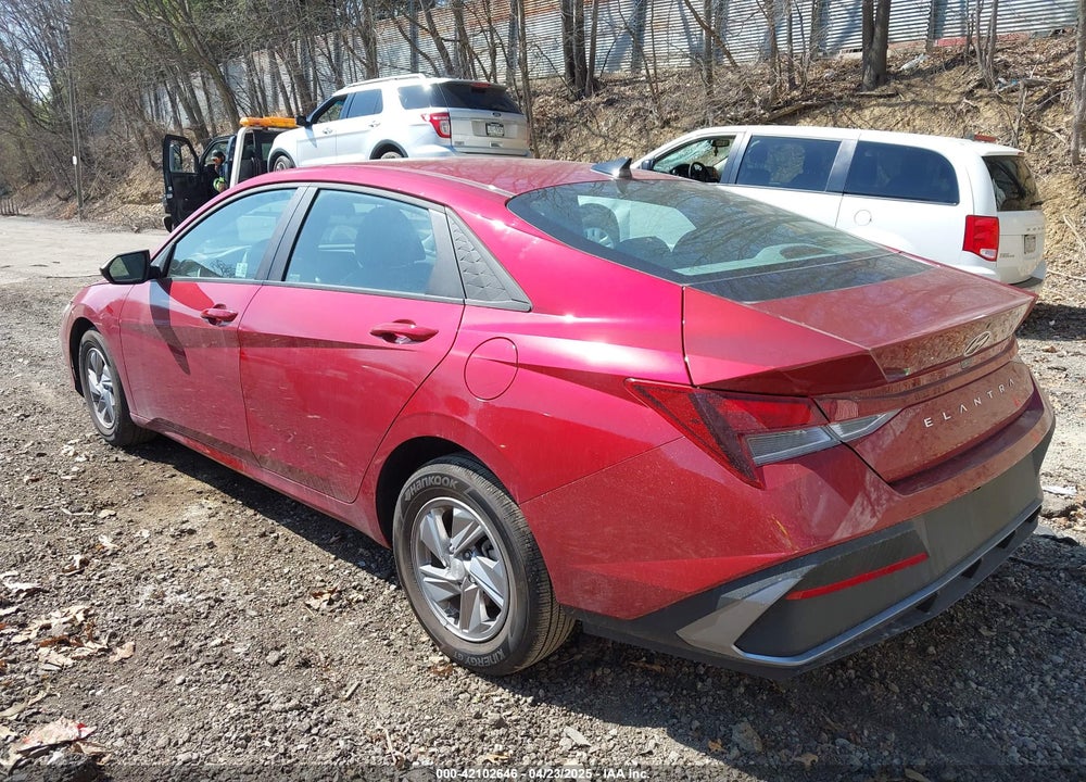 2025 HYUNDAI ELANTRA VIN: KMHLL4DG4SU856802