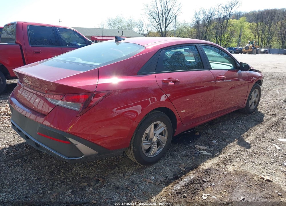 2025 HYUNDAI ELANTRA VIN: KMHLL4DG4SU856802