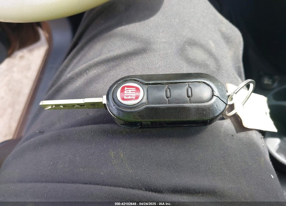 2013 FIAT 500 VIN: 3C3CFFAR0DT513290