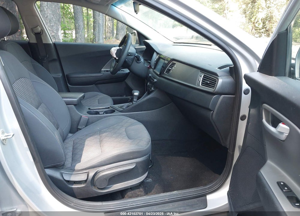 2019 KIA NIRO VIN: KNDCB3LC9K5217129