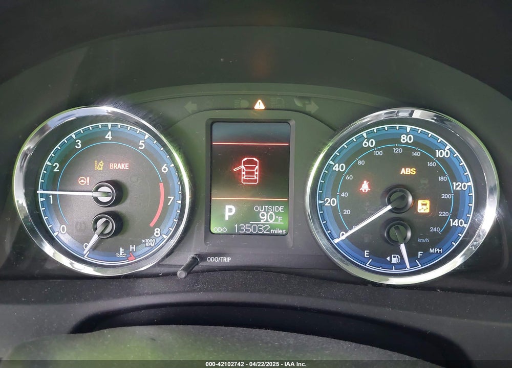 2019 TOYOTA COROLLA LE VIN: 5YFBURHE7KP893892