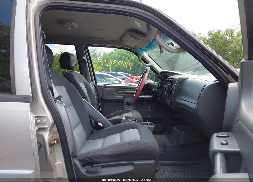 2005 FORD EXPLORER SPORT TRAC ADRENALIN/XLS/XLT VIN: 1FMZU77K75UB52008