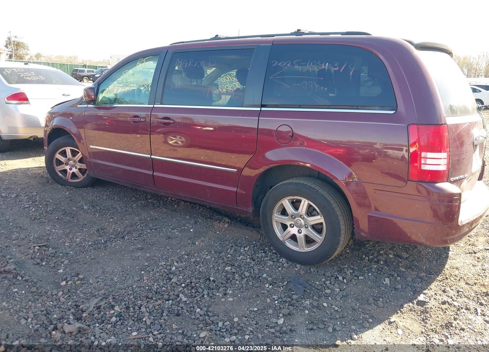 2009 CHRYSLER TOWN & COUNTRY VIN: 2A8HR54169R665084
