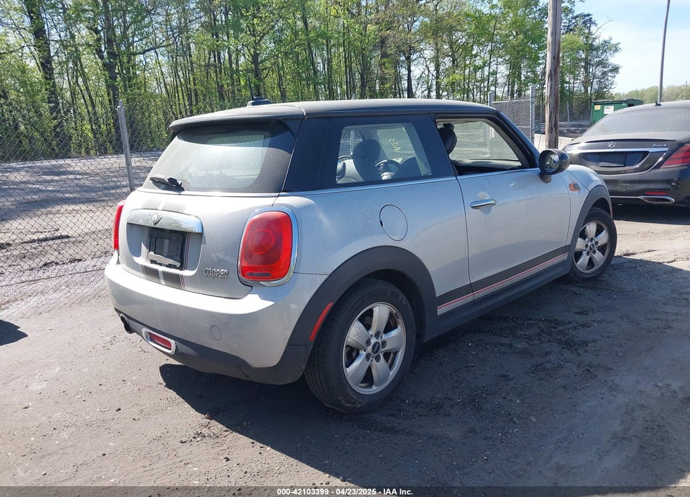 2015 MINI HARDTOP COOPER VIN: WMWXM5C51F3A57788