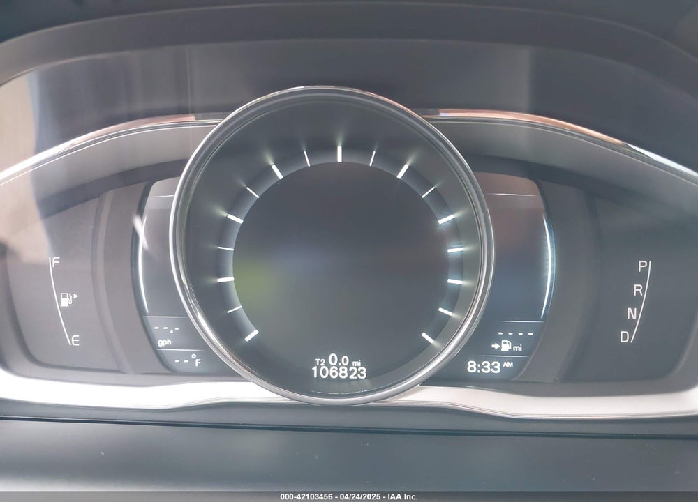 2015 VOLVO XC60 VIN: YV4612RK3F2717607