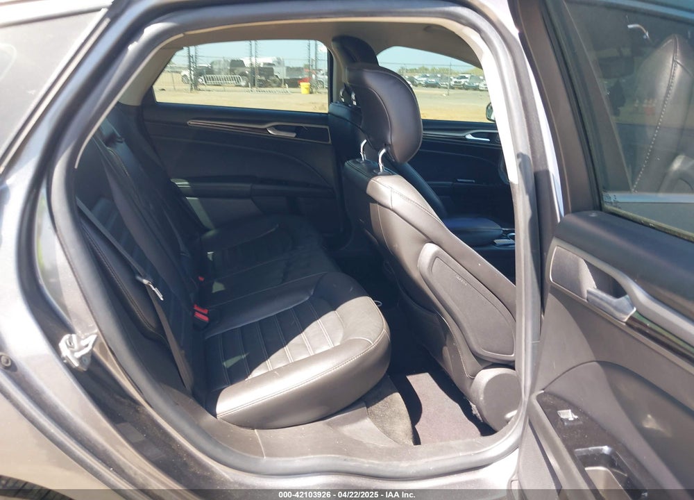 2013 FORD FUSION VIN: 3FA6P0HR6DR386072