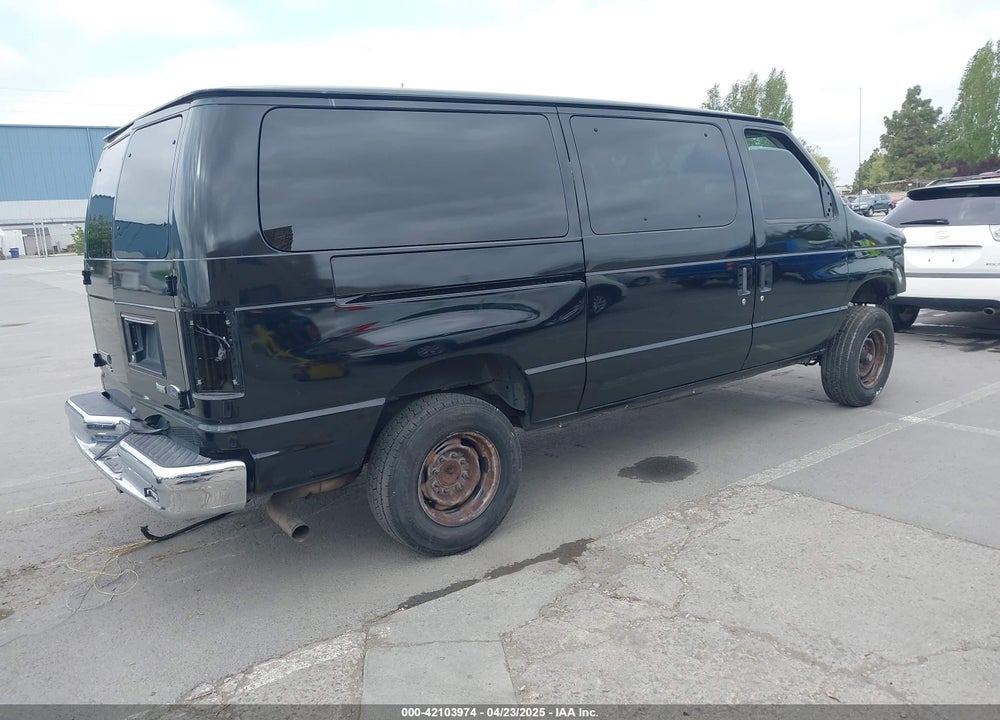 2010 FORD E-350 SUPER DUTY VIN: 1FBNE3BL8ADA02903