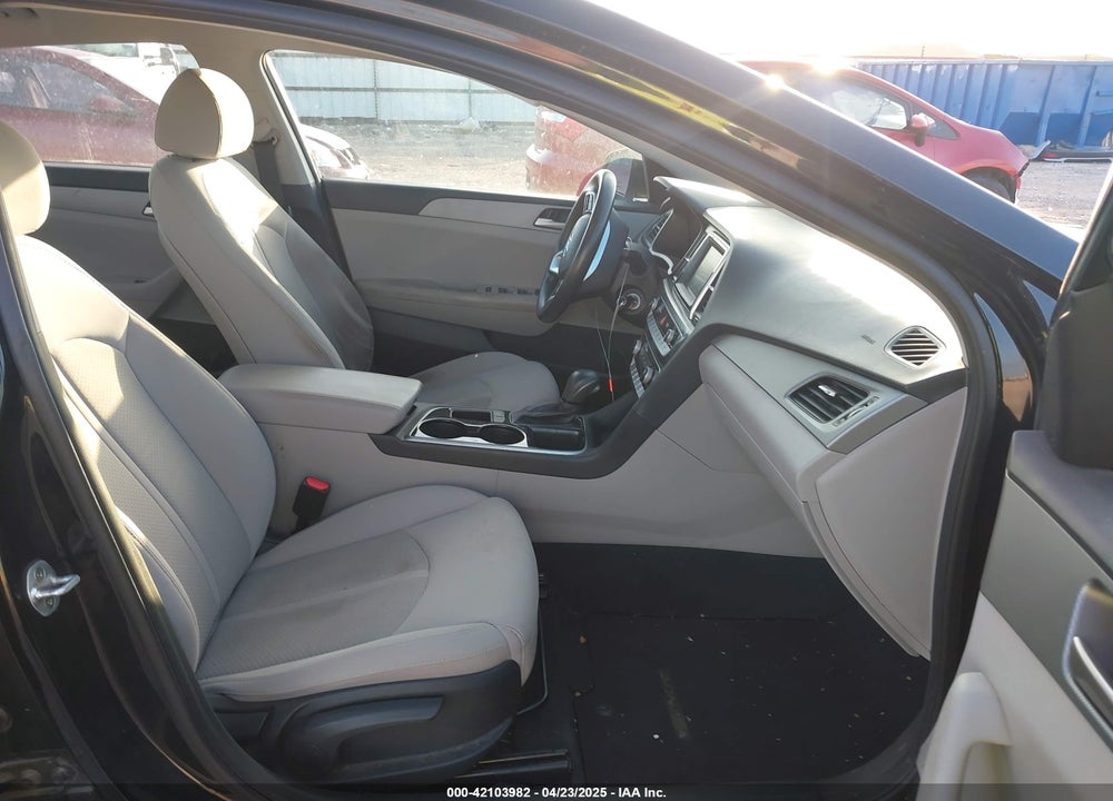 2019 HYUNDAI SONATA VIN: 5NPE24AF8KH777929