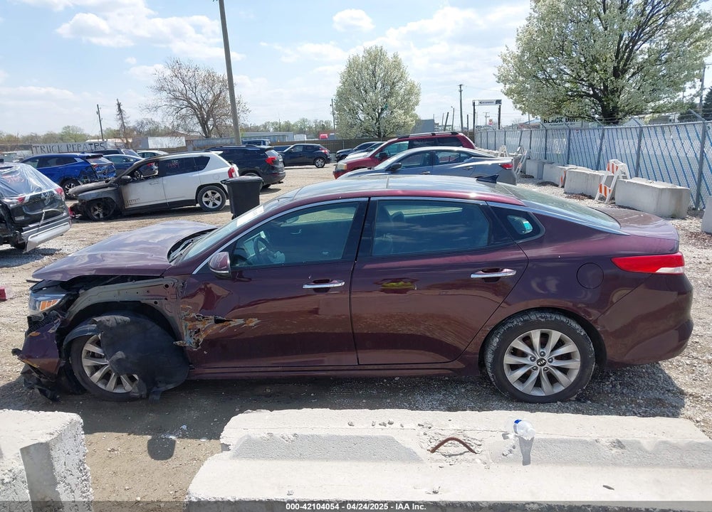 2017 KIA OPTIMA VIN: 5XXGU4L30HG178338