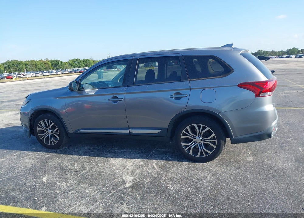 2017 MITSUBISHI OUTLANDER VIN: JA4AD2A33HZ004896