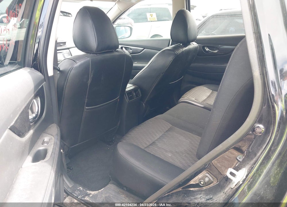 2017 NISSAN ROGUE VIN: 5N1AT2MT6HC768762