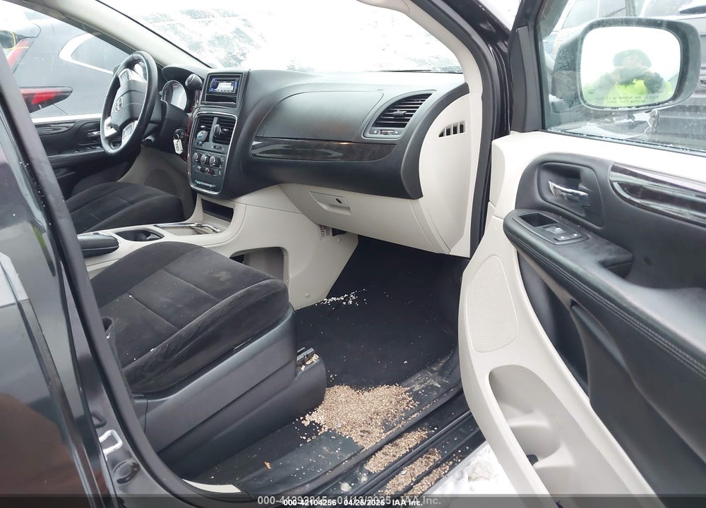 2013 DODGE GRAND CARAVAN SXT VIN: 2C4RDGCG9DR810106