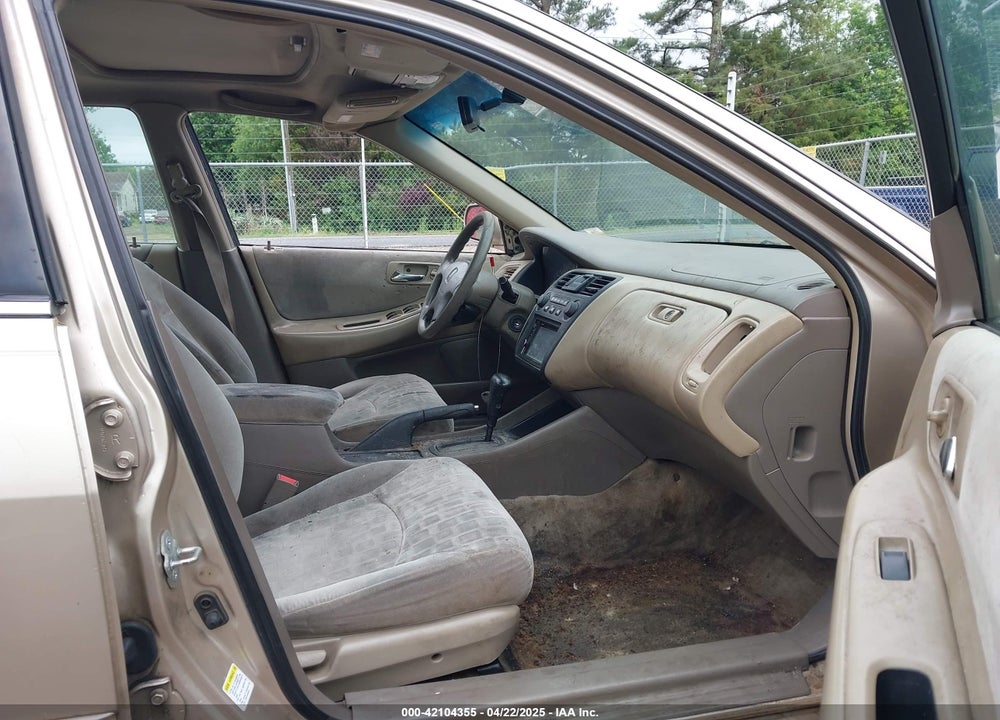 2002 HONDA ACCORD 2.3 EX VIN: 1HGCG56632A133738