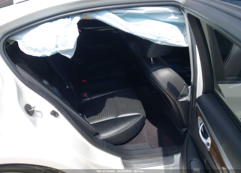 2015 INFINITI Q50 VIN: JN1BV7AR9FM411725