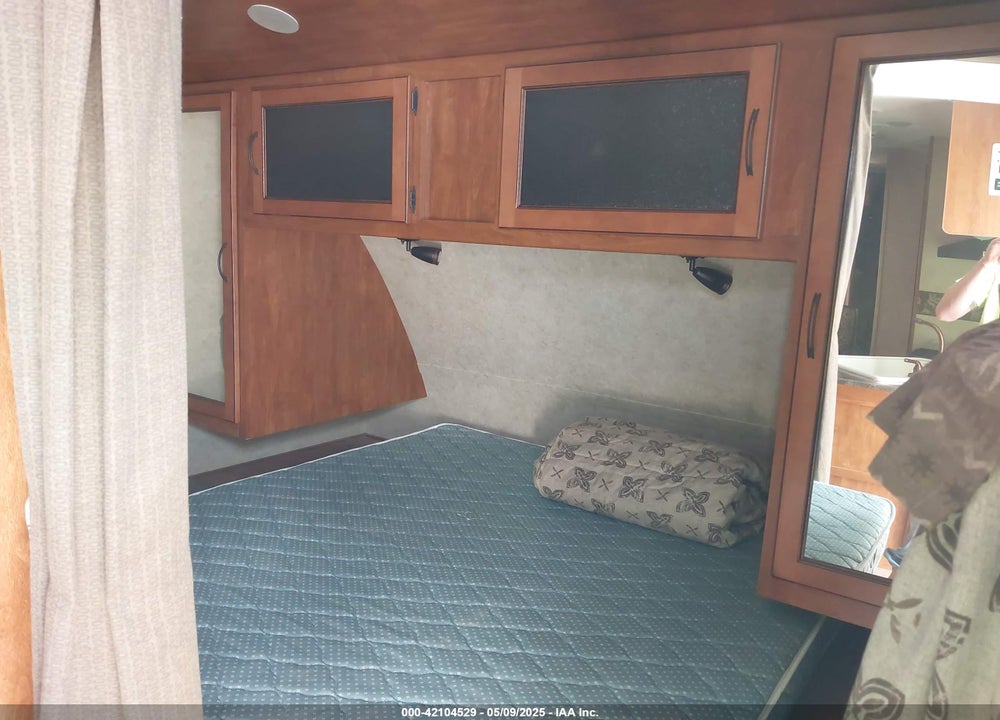 2013 KEYSTONE PREMIER VIN: 4YDT31B27DD421007