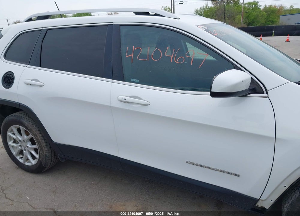 2017 JEEP CHEROKEE LATITUDE FWD VIN: 1C4PJLCB4HD218750