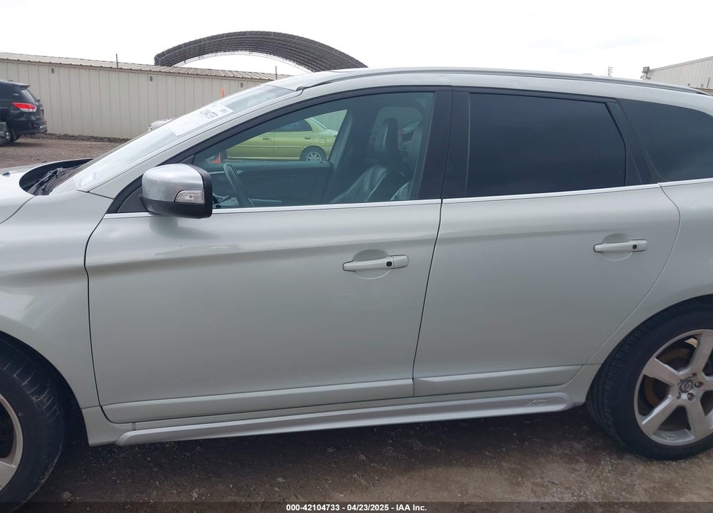 2013 VOLVO XC60 VIN: YV4902DZ6D2404133