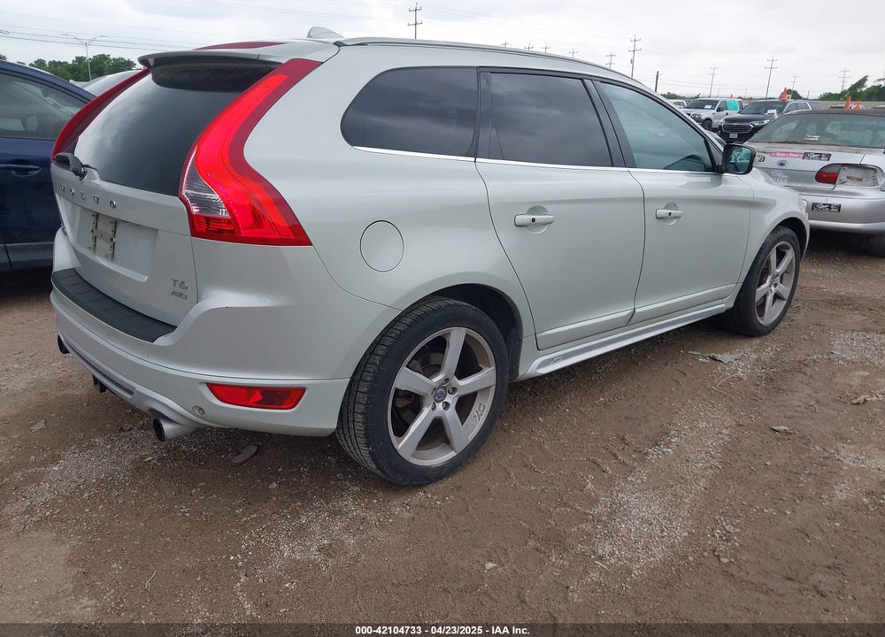 2013 VOLVO XC60 VIN: YV4902DZ6D2404133