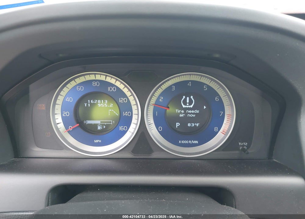 2013 VOLVO XC60 VIN: YV4902DZ6D2404133