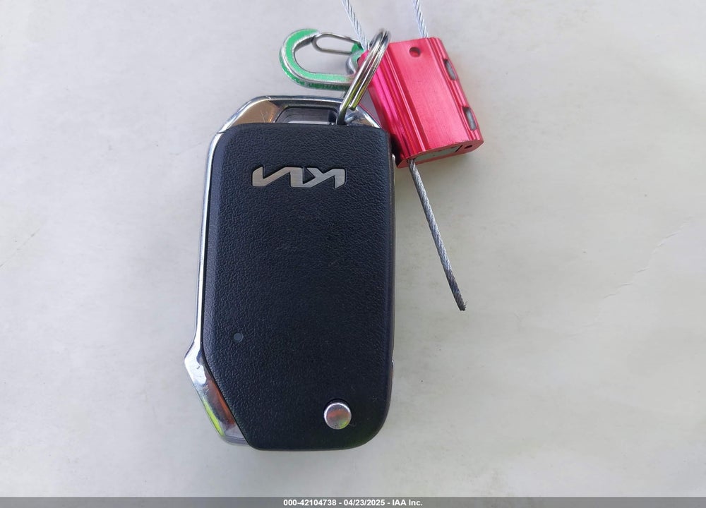 2023 KIA SOUL VIN: KNDJ23AU5P7888652