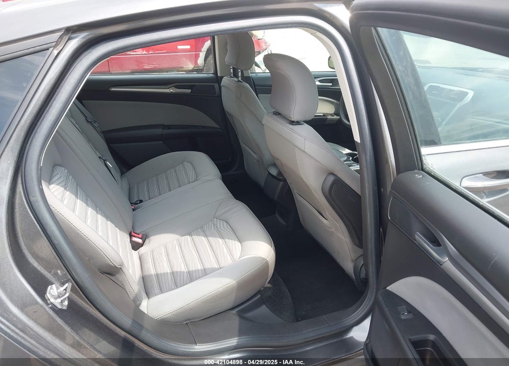 2016 FORD FUSION S VIN: 3FA6P0G77GR377918