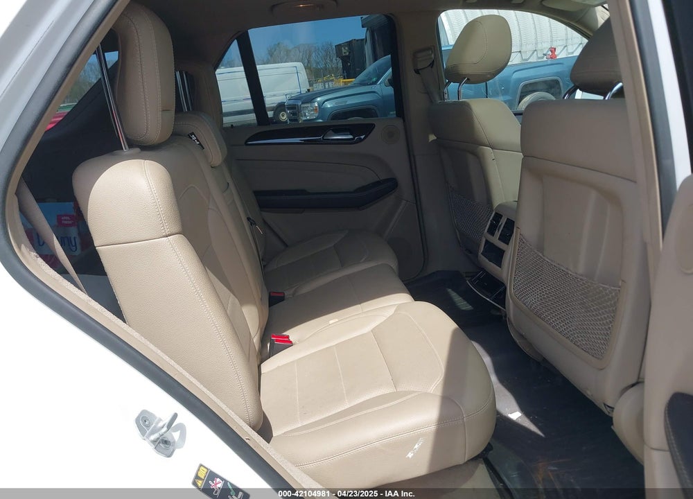2015 MERCEDES-BENZ ML 350 4MATIC VIN: 4JGDA5HB8FA615895