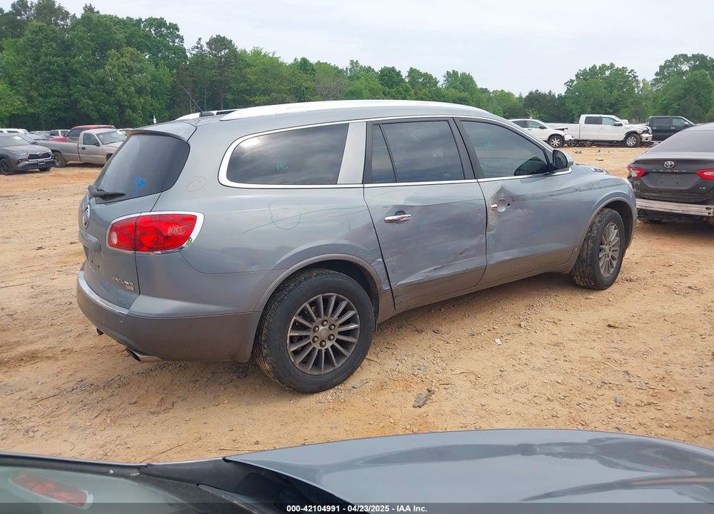 2008 BUICK ENCLAVE CXL VIN: 5GAEV23718J155093
