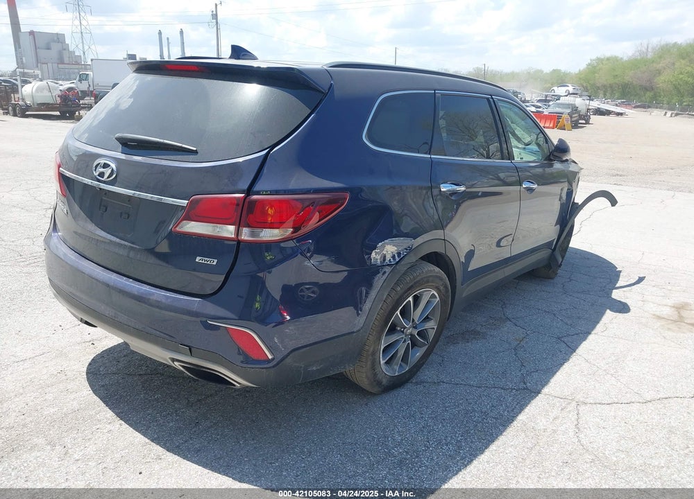 2017 HYUNDAI SANTA FE VIN: KM8SMDHF0HU176740