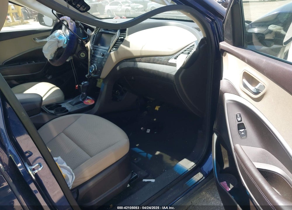 2017 HYUNDAI SANTA FE VIN: KM8SMDHF0HU176740